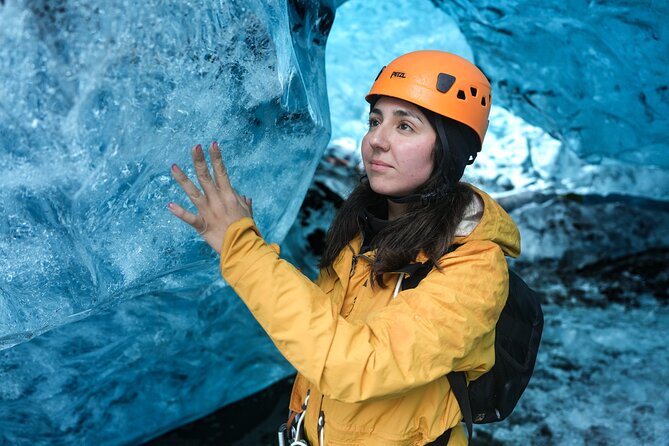 Ice Cave Tour in the National Park of Vatnajokull